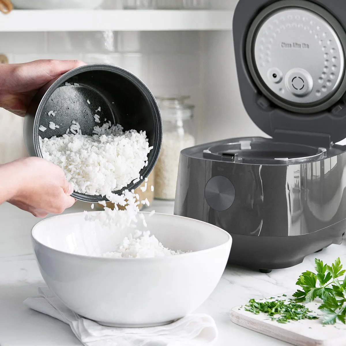 Bistro 8-Cup Carb-Reducing Rice Cooker | Graphite