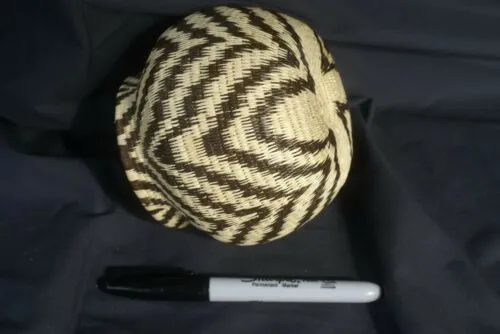 Colorful Highly Collectible & Unique American Indian Wounaan Hösig Di Tightly Woven basket Geometric Earthtones Zigzag Motif 300A2 DARIEN RAINFOREST JUNGLE PANAMA MUSEUM QUALITY MINUTE MINUSCULE WEAVE