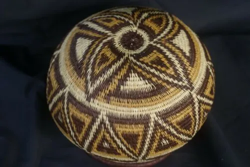 Colorful Highly Collectible & Unique (DARIEN RAINFOREST ART, PANAMA) MUSEUM QUALITY INTRICATE MINUSCULE WEAVING Unique American Indian Art Tight Weave Finest geometric Earthtones Basket 300A14 DESIGNER COLLECTIBLE