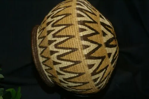 Colorful Highly Collectible & Unique from the DARIEN RAINFOREST of PANAMA, MUSEUM QUALITY with INTRICATE, TIGHT & MINUSCULE WEAVE FROM American Indian renown Artist  Finest Zigzag Earthtone Basket 300A13