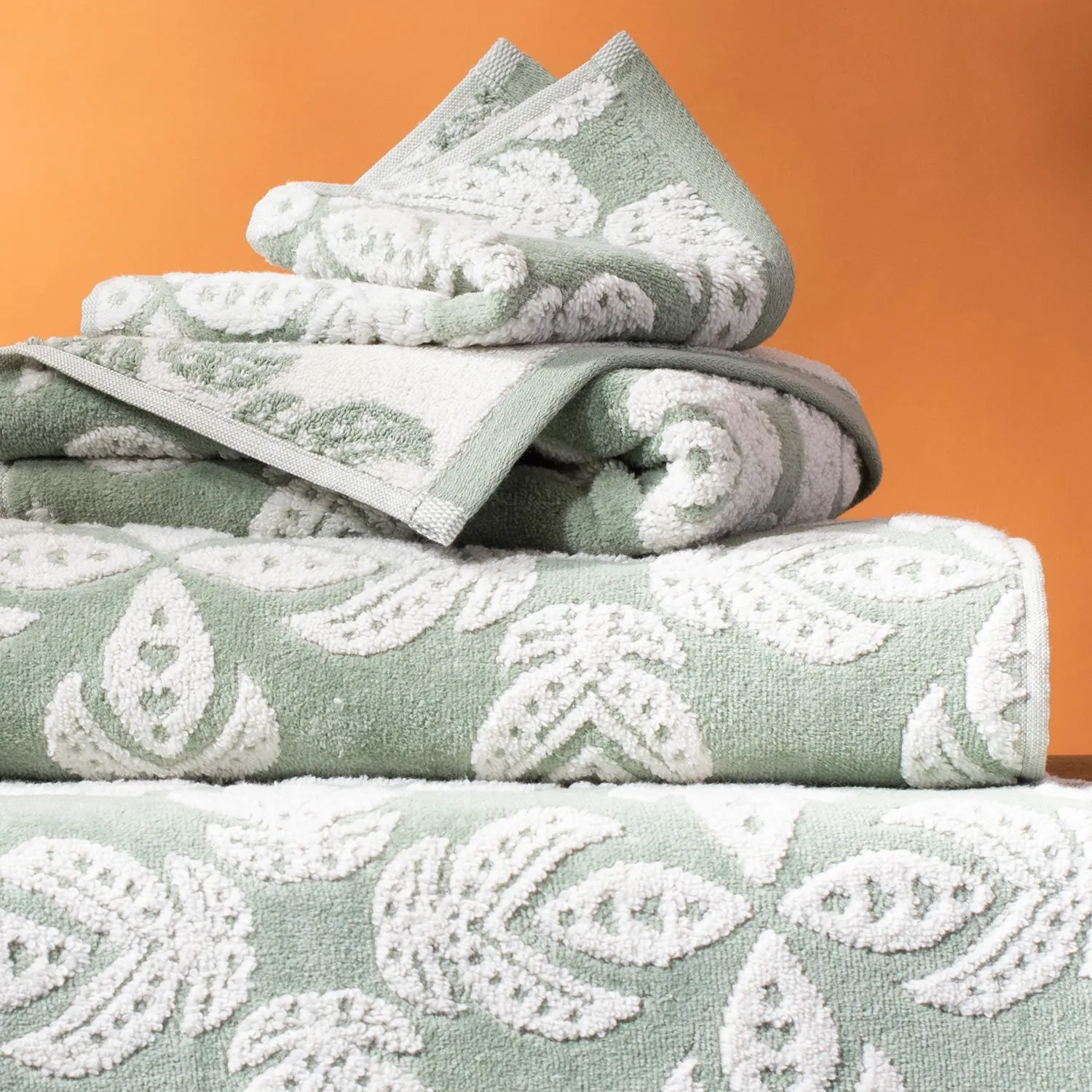 Dasati Sage Bath Towel