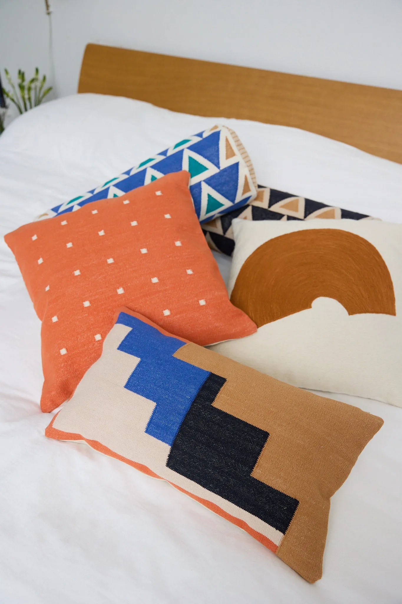 DOTS PILLOW - PERSIMMON