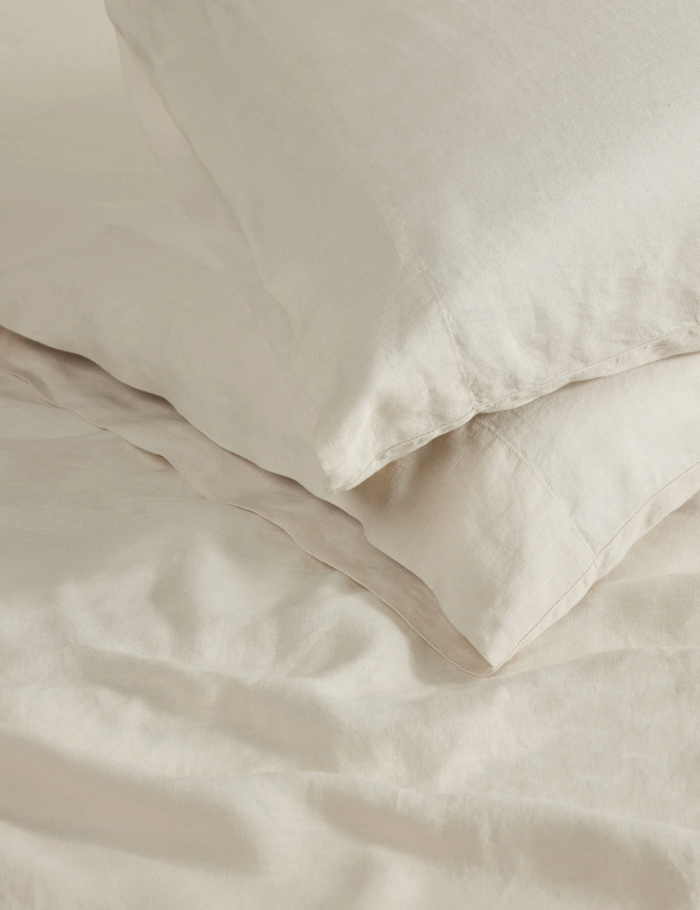 Essie Hemp Pillowcases (Set of 2) by Sarah Sherman Samuel