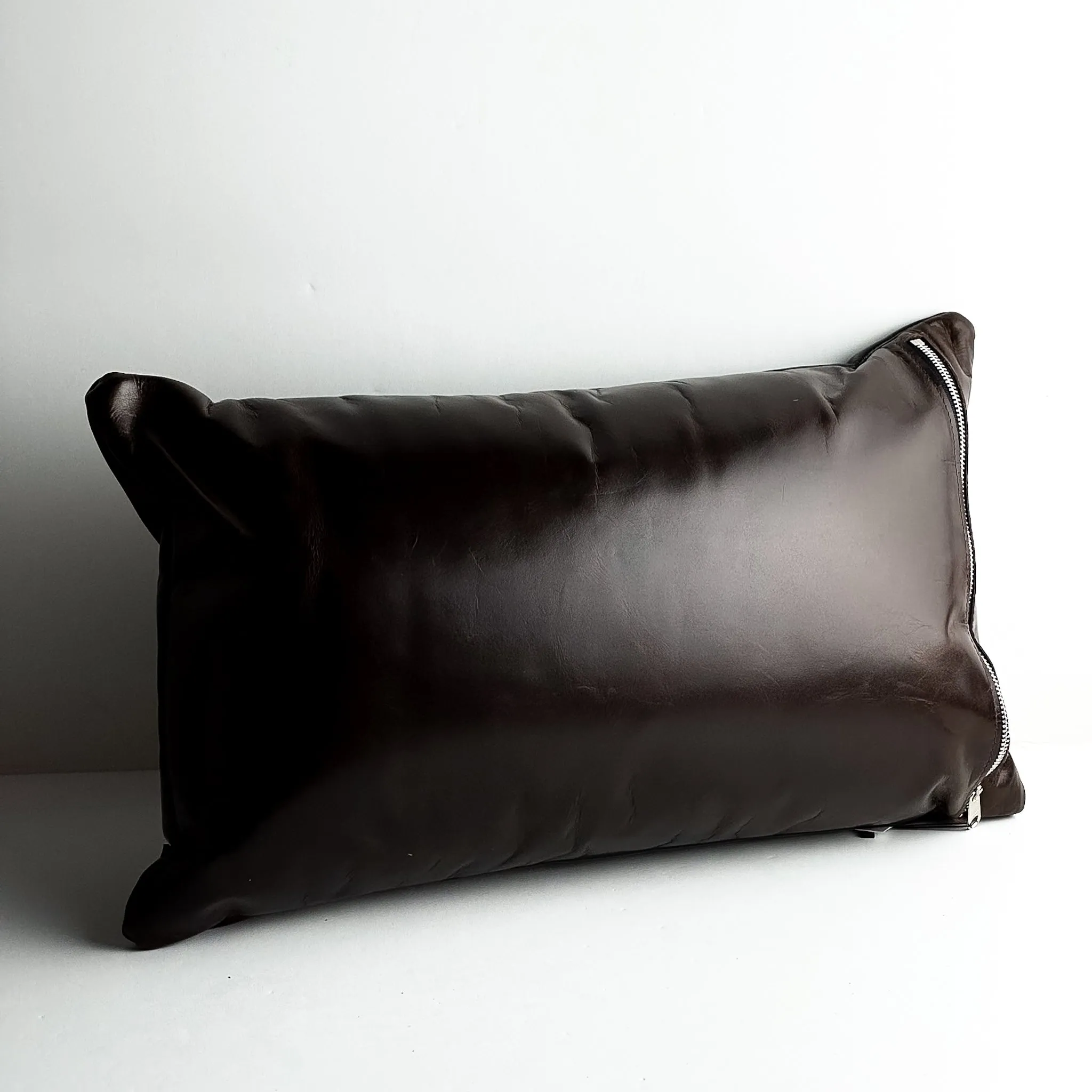 Home Collection | Small Lumbar Pillow | Black   Rocky