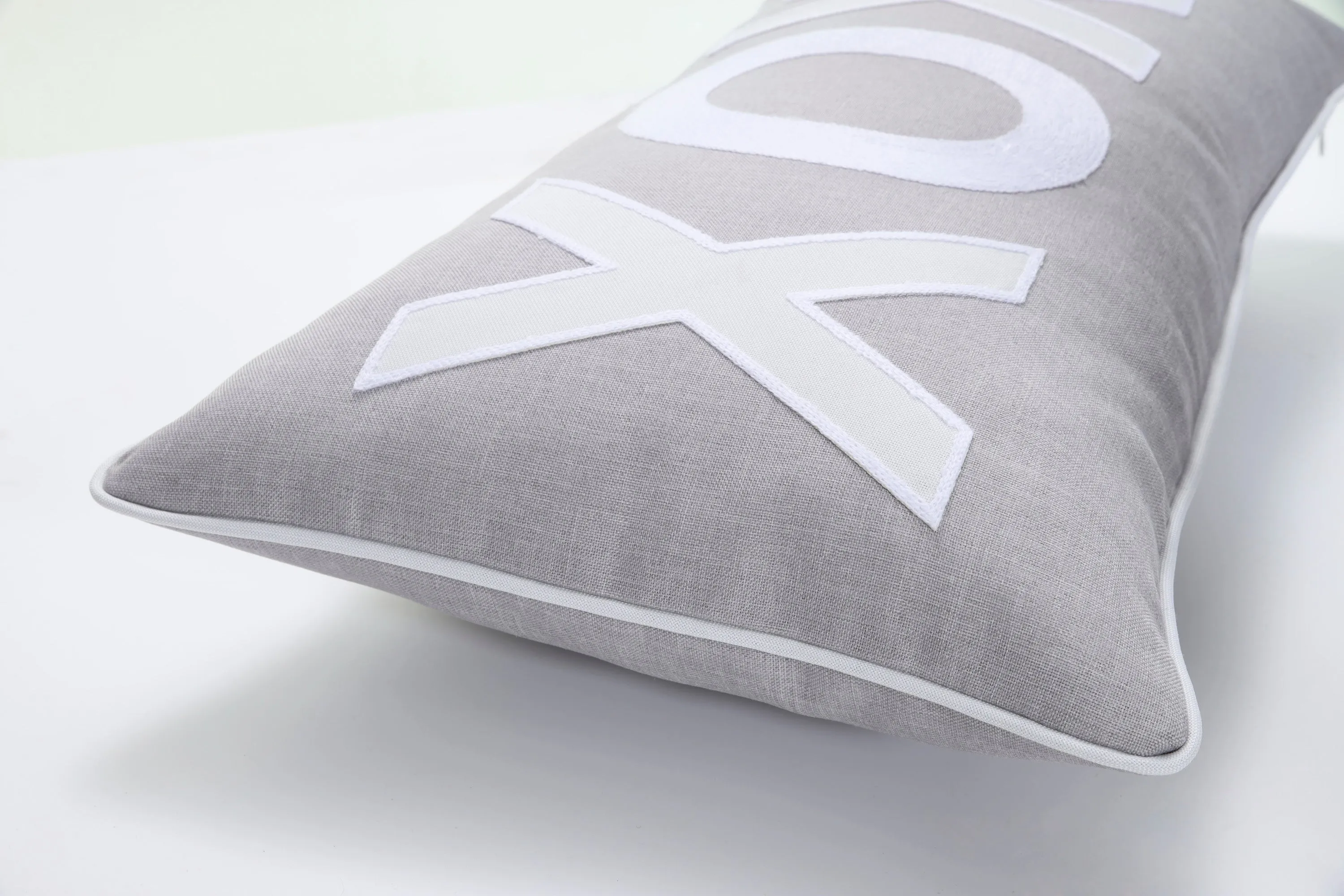 Indoor Valentines XOXO Gray Rectangular 13 X 25 Throw Pillow Cover