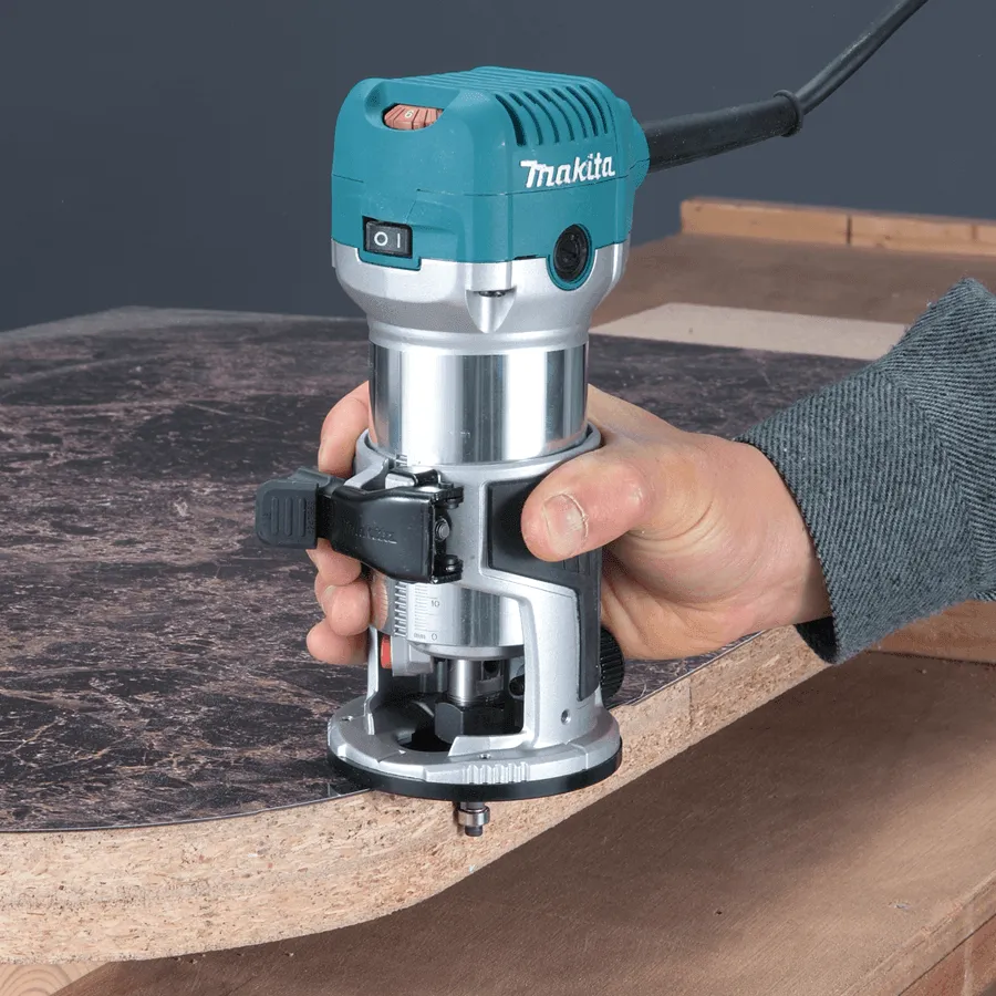 Makita RT0700C Palm Router 1/4" (Variable Speed) 710W