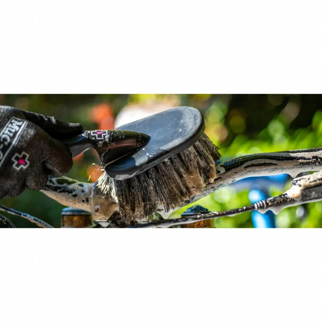 Muc-Off Soft Wash Brush | 370