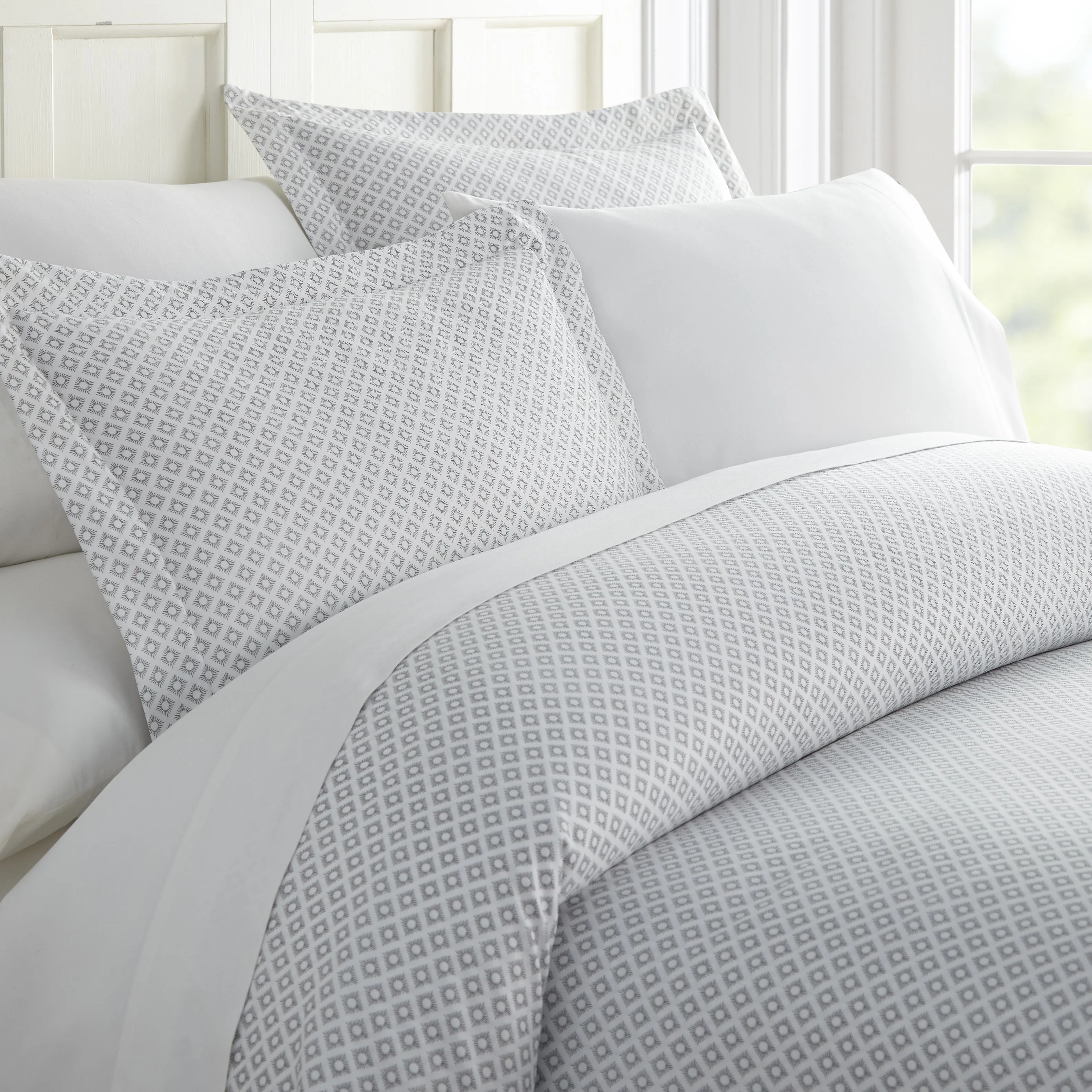 Polaris Pattern 3-Piece Duvet Cover Set