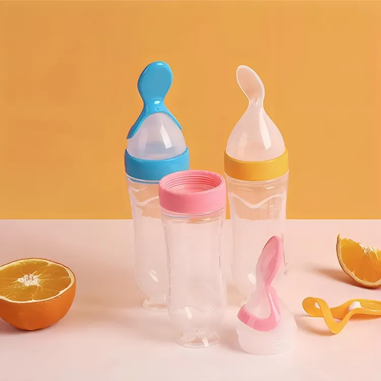 Squeezing Feeding Bottle with Spoon